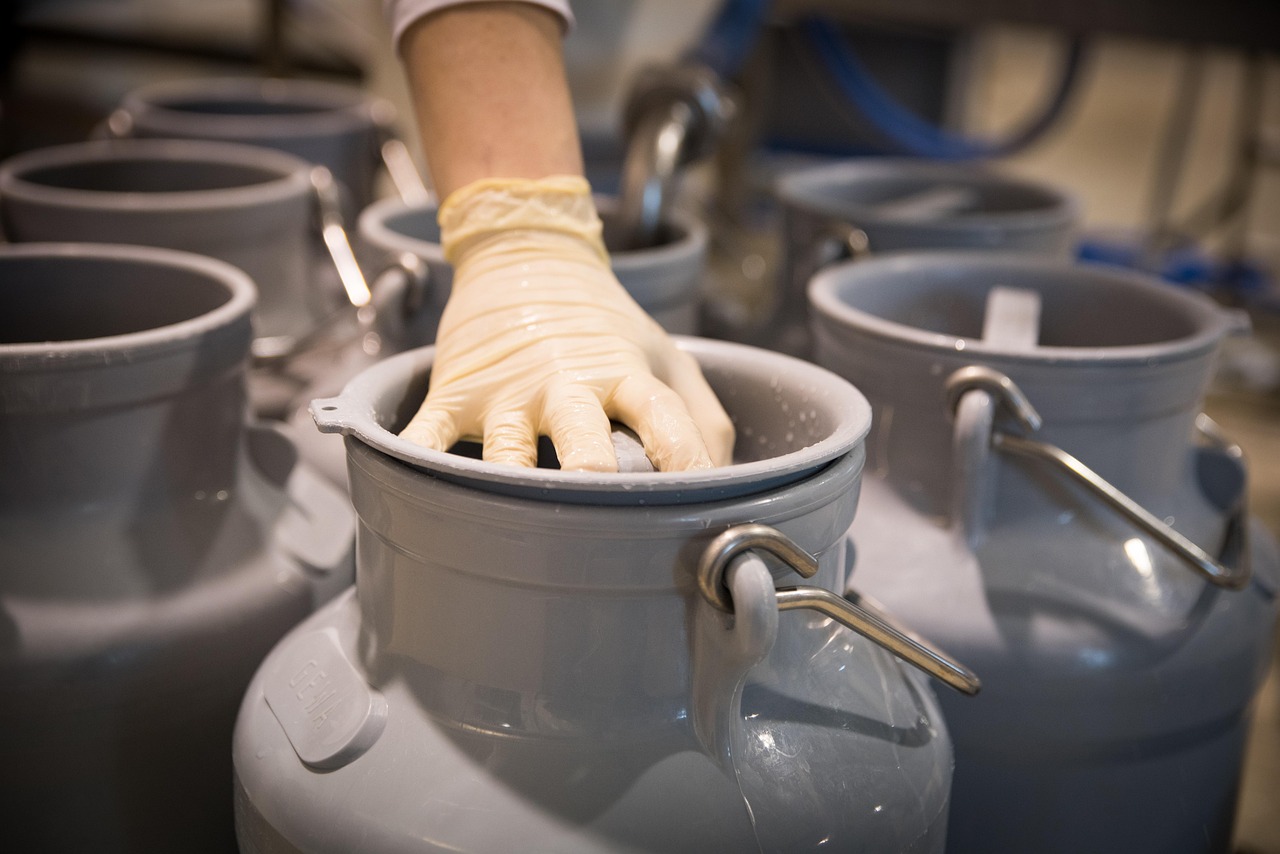 Florida Health Officials Warn of Raw Milk-Linked Illnesses From Farm in ...